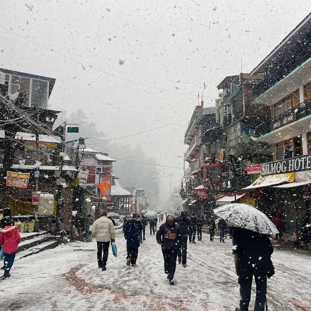 Manali During Christmas and New Year snowfall